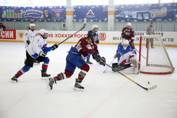 Юношеская команда по хоккею из Первомайска победила во всероссийских соревнованиях
