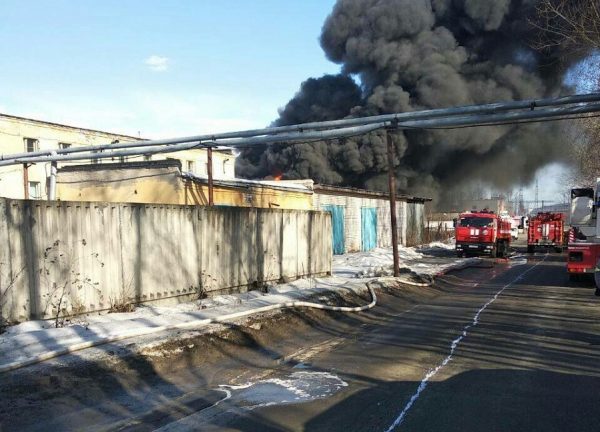 Опубликованы фото пожара на нефтебазе в Кстове