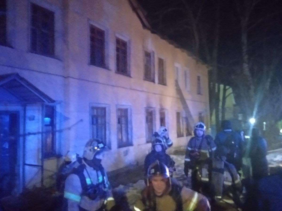 Мужчина погиб на пожаре в квартире жилого дома в Нижнем Новгороде