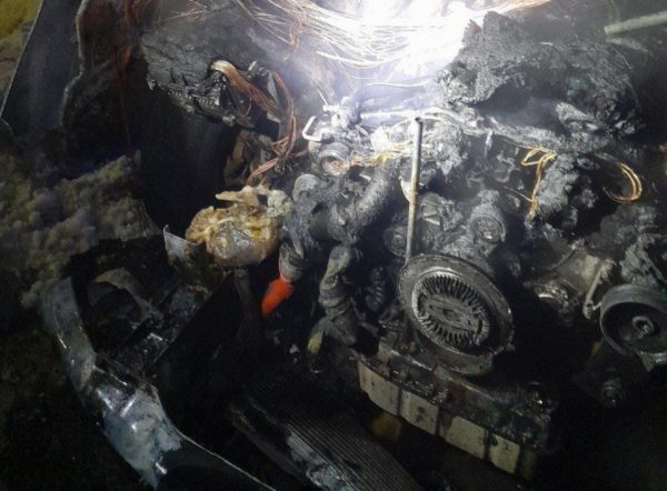 «Мерседес» загорелся в Дзержинске