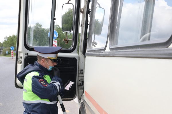 Сотрудники госавтоинспекции задержали пьяного водителя автобуса в Нижнем Новгороде