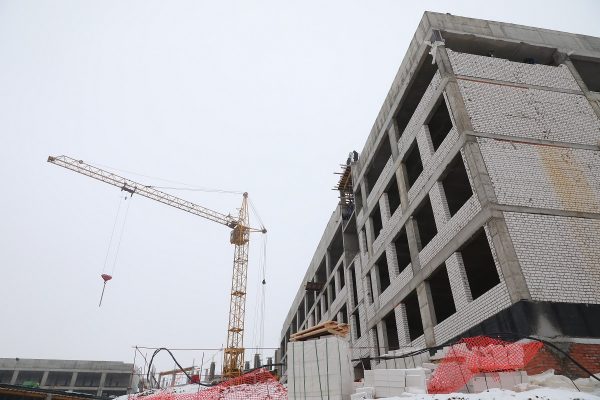 В России проблемы «недостроев» будут решать с помощью государственно-частного партнёрства