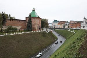 Территорию вдоль Кремлевского бульвара в Нижегородском кремле благоустроят за 112,2 миллиона рублей