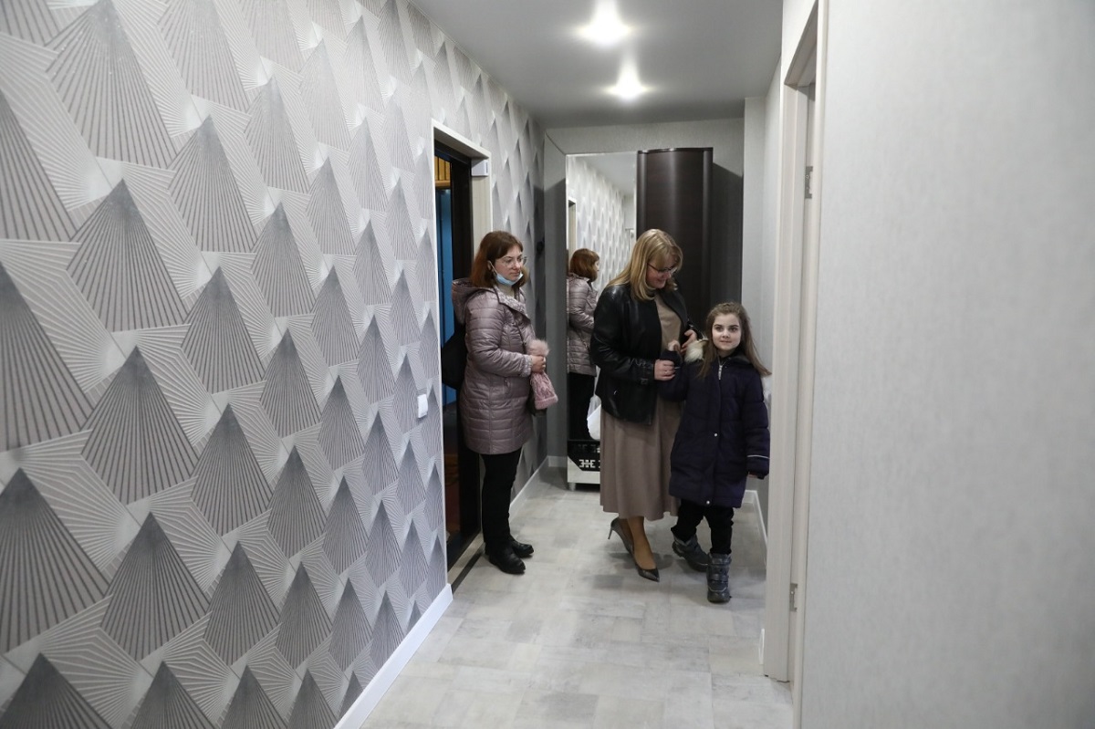 Первая семья жителей Донбасса заселилась в арендованную квартиру в Нижнем Новгороде