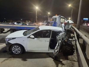 2 человека погибли в ночном ДТП на Мызинском мосту