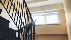 Кстовские коммунальщики с&nbsp;начала года отремонтировали шесть подъездов по&nbsp;требованию Нижегородской ГЖИ