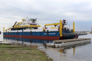 Нижегородские кораблестроители спустили на&nbsp;воду два новых&nbsp;судна