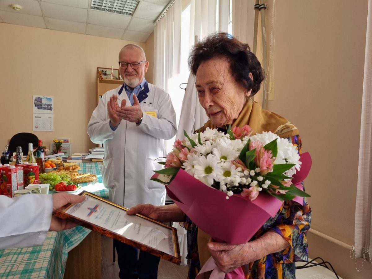 Старейший акушер-гинеколог отметила 95-летие в Нижнем Новгороде 5 апреля  2022 года | Нижегородская правда