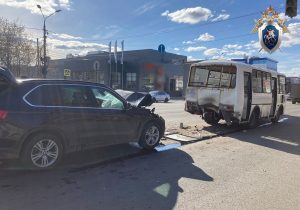 Следственный комитет заинтересовался ДТП с автобусом на улице Новикова-Прибоя