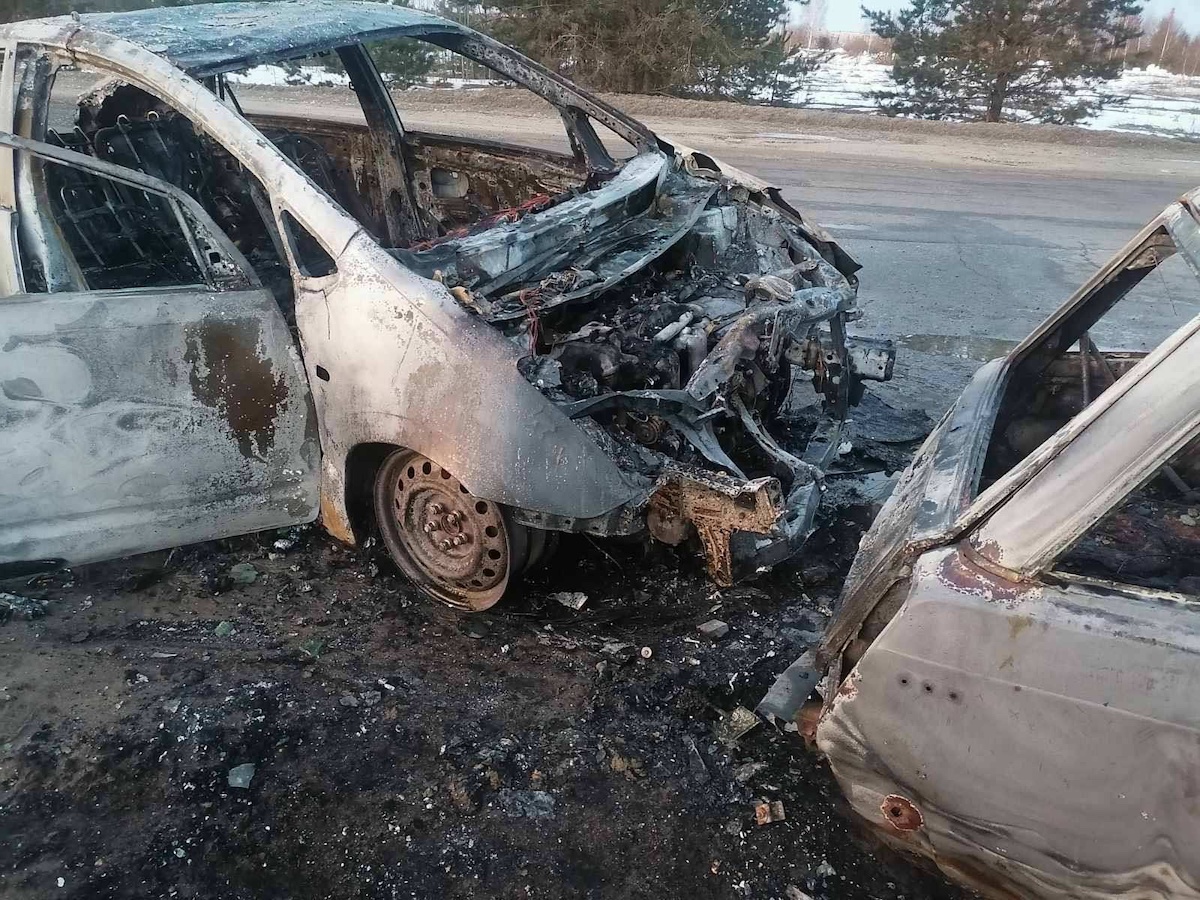 Два автомобиля загорелись при столкновении в Кулебакском районе