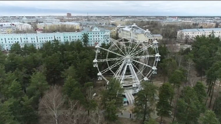 В Центральном парке культуры и отдыха Дзержинска начались испытания «Колеса обозрения»