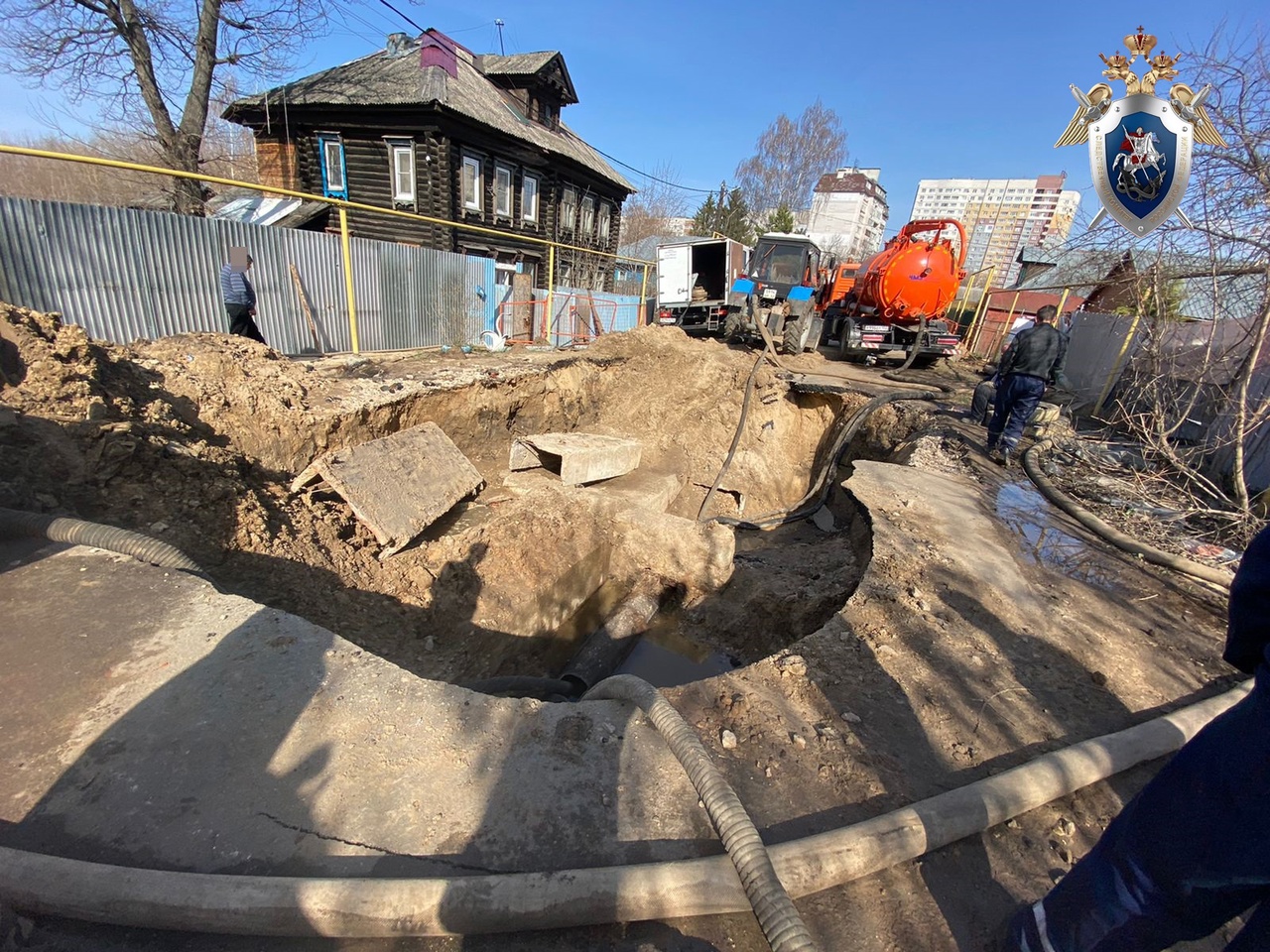 Велосипедист провалился в котлован с горячей водой в Московском районе 14  апреля 2022 года | Нижегородская правда