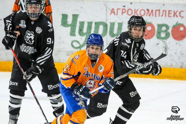 Хоккеистки нижегородского СКИФа сделали первый шаг для выхода в полуфинал