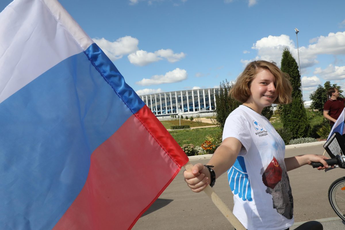 Новая неделя в нижегородских школах начнётся с церемонии поднятия государственного флага России