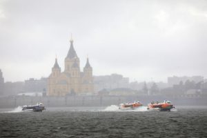 Спасатели достали тело нижегородки из Волги около площади Маркина