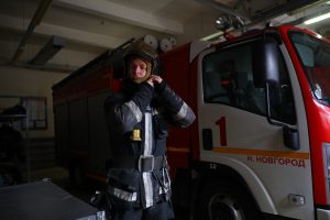 Надворные строения загорелись на улице Героя Фильченкова в Нижнем Новгороде