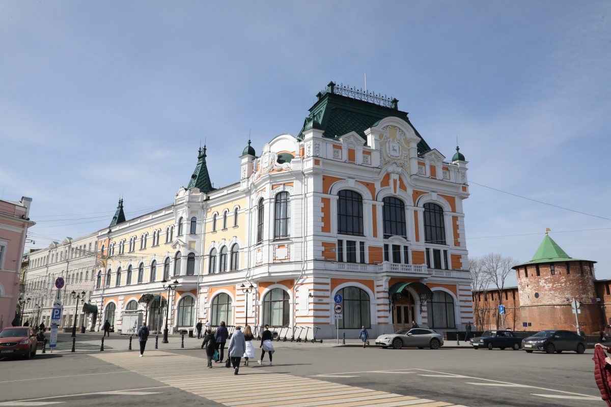 Движение напротив Дворца труда в центре Нижнего Новгорода вновь перекроют до 19 декабря