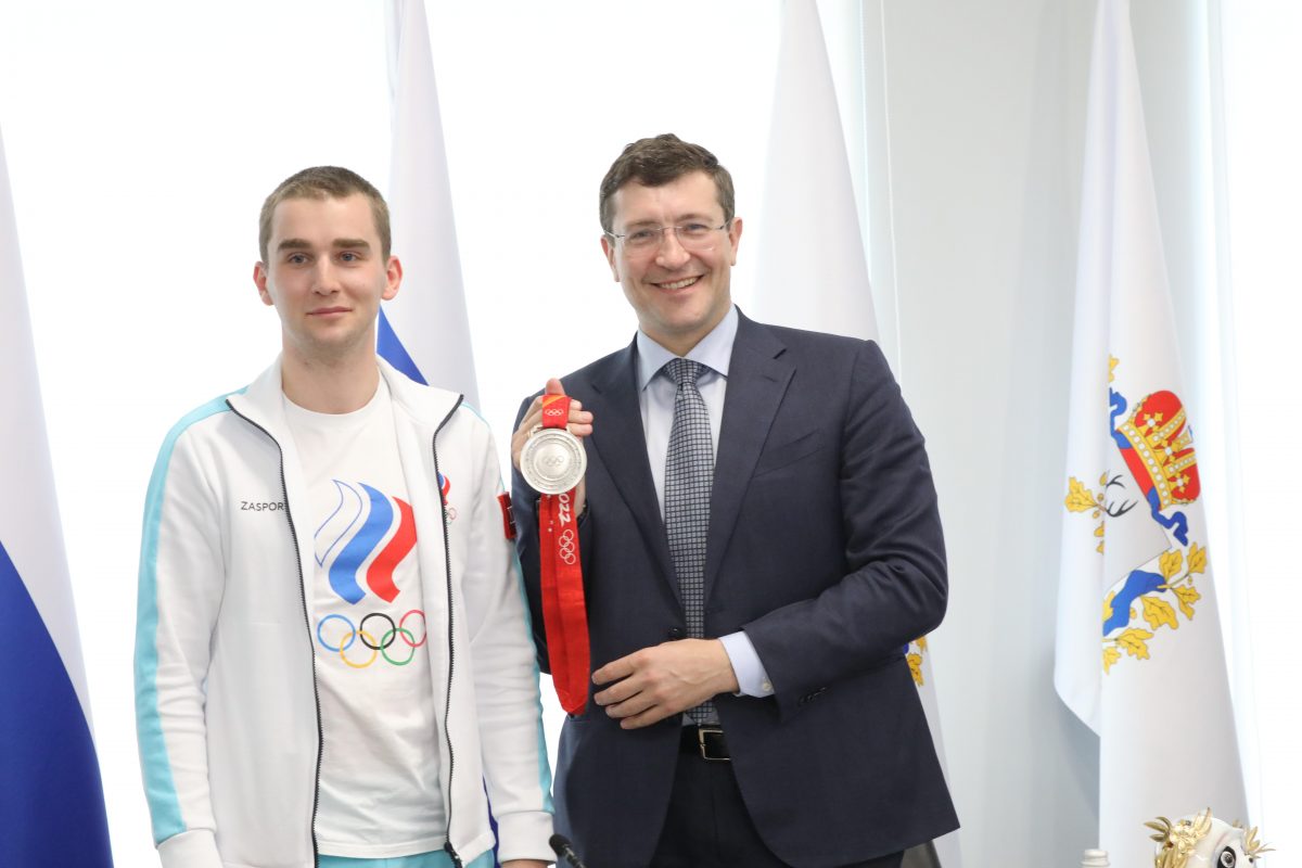 Губернатор тепло поздравил Сергея Трофимова после успеха на Олимпиаде в Пекине