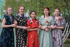 Праздничная акция «Наш дворик: до и после Победы» состоялась в&nbsp;Дзержинске&nbsp;