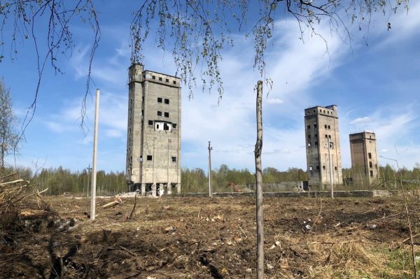 В Арзамасе снесли старый элеватор, известный как «Башня смерти»