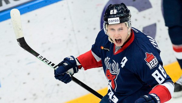 Нападающий Дамир Жафяров покинул ХК «Торпедо»