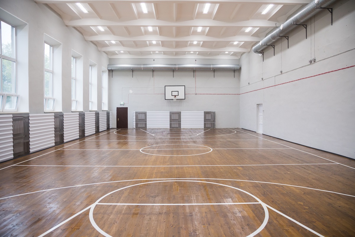 В девяти сельских школах региона капитально отремонтируют спортивные залы к новому учебному году