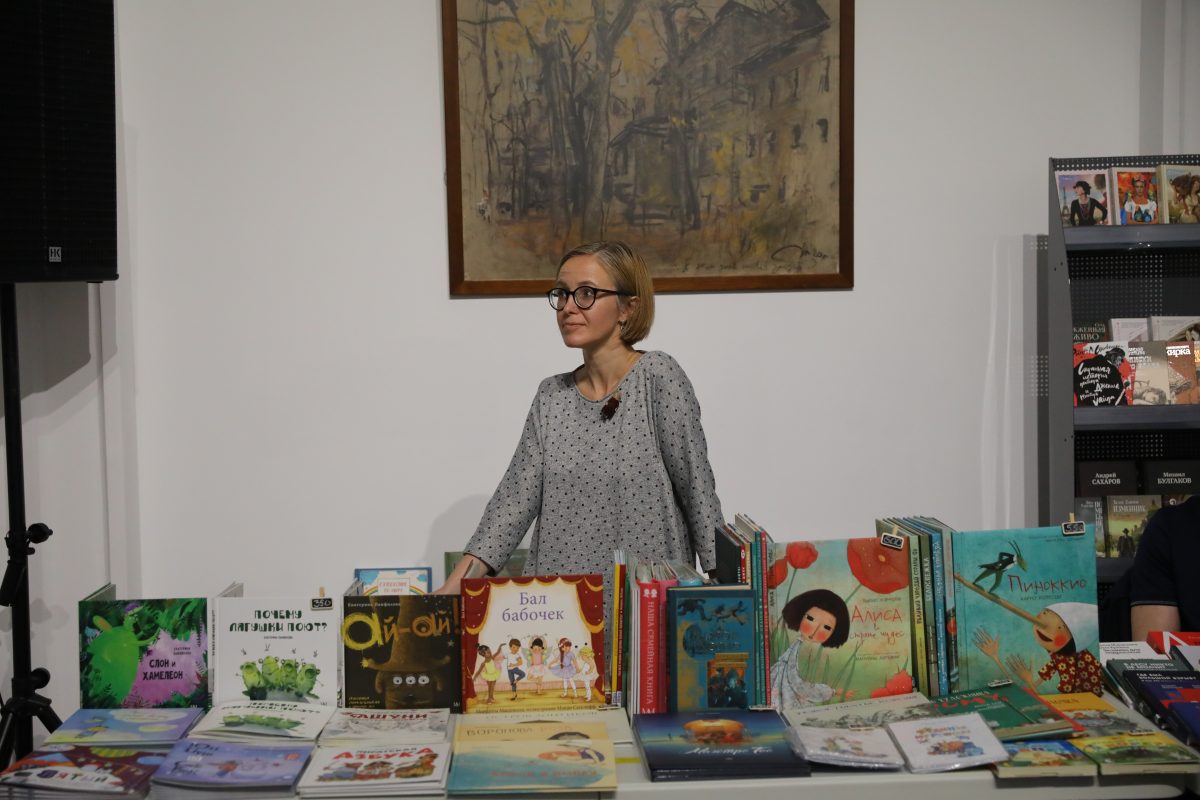 Книги 24 издательств представлены на ярмарке в Нижнем Новгороде. Приходите знакомиться с новинками