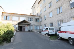 Стало известно состояние женщины, выпавшей из окна в Заволжье