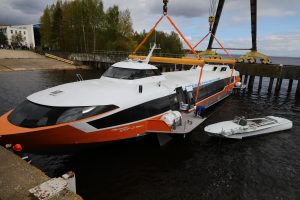 Опубликованы фото спуска на воду второго «Метеора 120Р» в Чкаловском районе