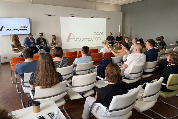 Эксперты «Архнаследия-2022» в&nbsp;Нижнем Новгороде обсудили возможности развития территорий в&nbsp;исторических центрах