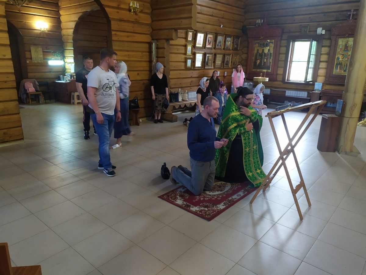 Четверо нижегородцев дали обет трезвости в храме Молитовского благочиния