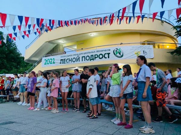 Ребята из школьных лесничеств Нижегородской области отправились в «Орленок»