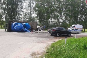Два человека пострадали после столкновения трактора с легковушкой в Городецком районе