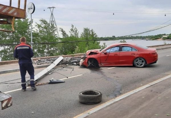 У женщины-водителя, врезавшейся в столб на Гребном канале, не обнаружили алкоголь в&nbsp;крови
