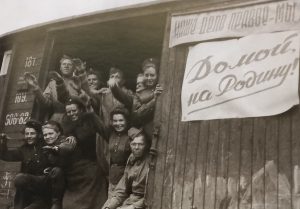 Победным маршем