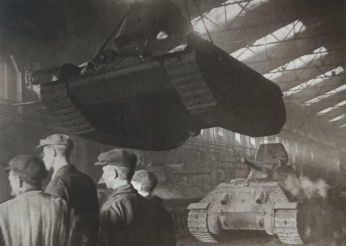 Первые танки с «Красного Сормова» были отправлены на оборону Москвы в октябре 1941 года