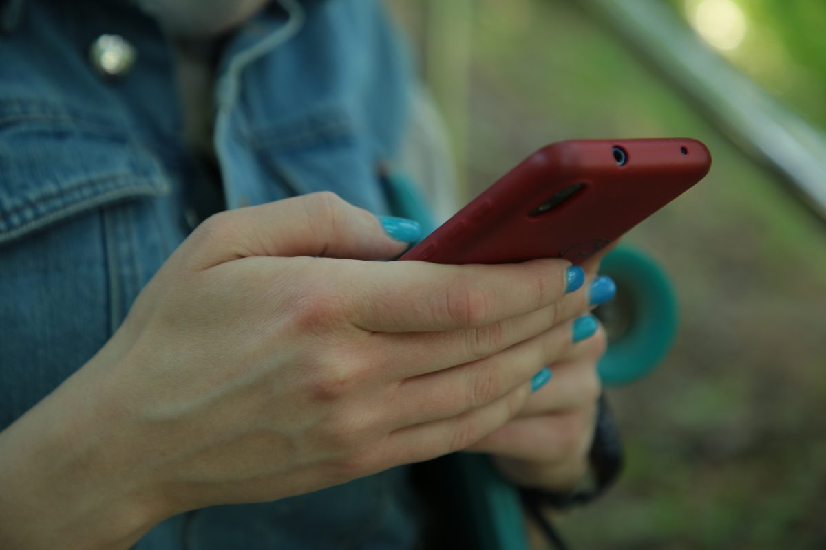 42% нижегородцев считают себя зависимыми от телефонов и интернета