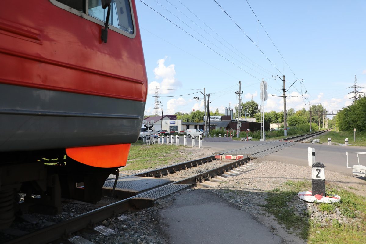 Скоростной поезд насмерть сбил женщину в Дзержинске