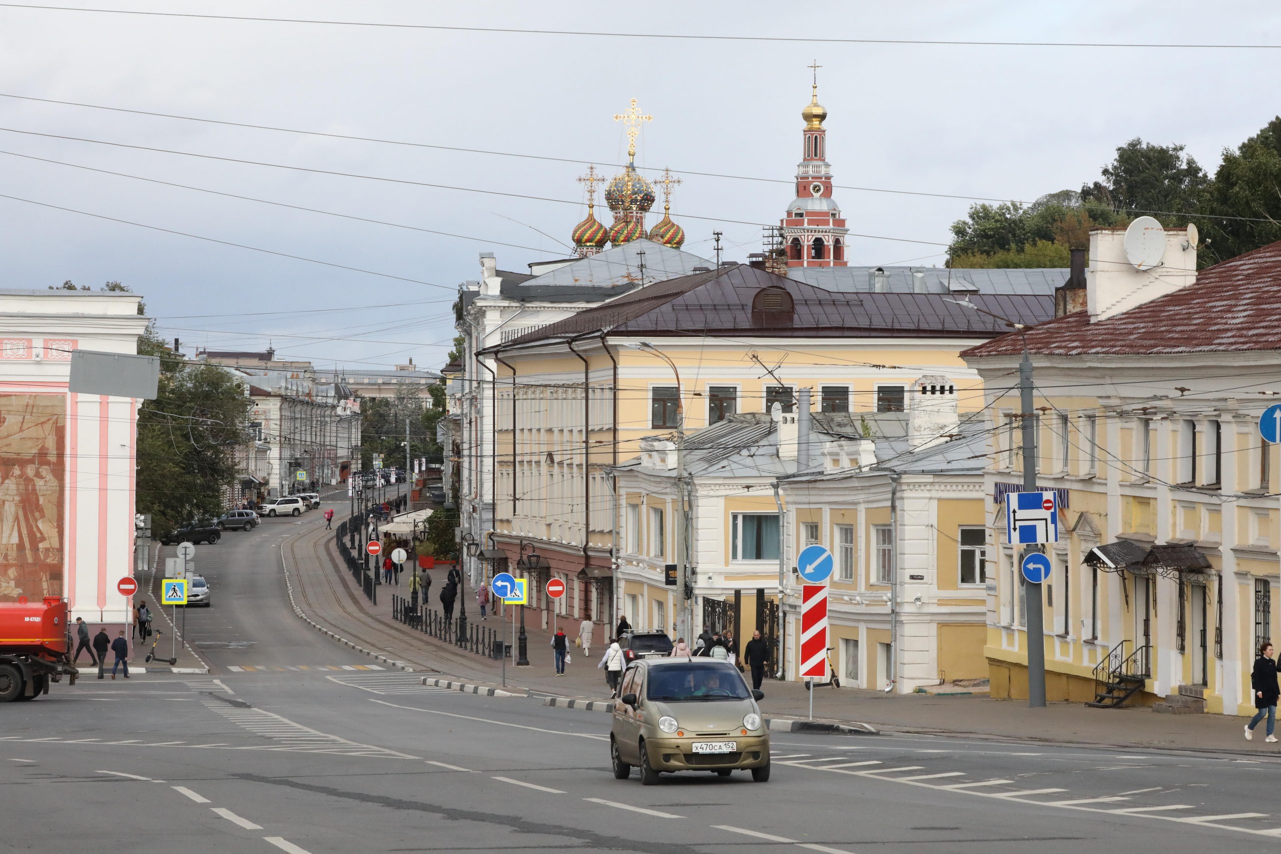 Движение временно ограничат на пересечении улиц Широкой и Рождественской в  Нижнем Новгороде 16 июня 2022 года | Нижегородская правда