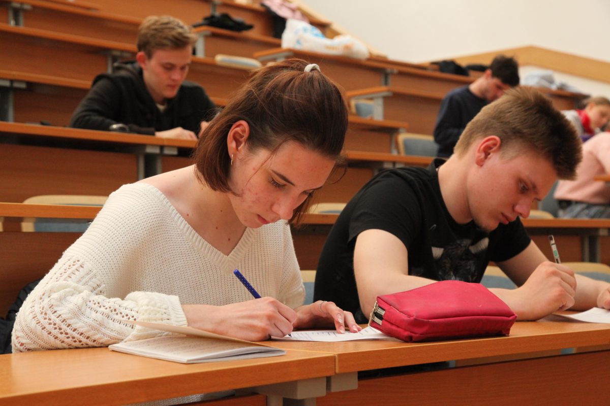 Правда или ложь: в российских вузах предложили отменить платное образование?
