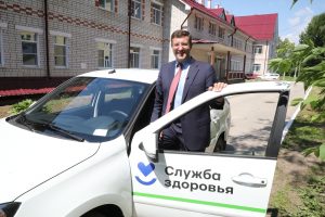 Глеб Никитин провел тест-драйв брендированного медицинского автомобиля в Воротынце