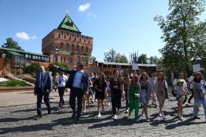 Губернатор Глеб Никитин провел экскурсию по Нижегородскому кремлю для школьников из&nbsp;ДНР