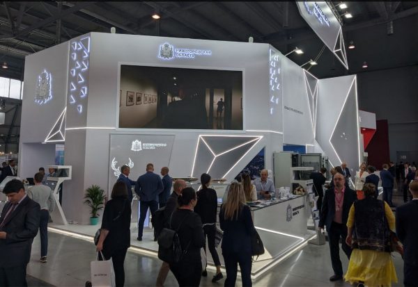 Более 50 нижегородских предприятий участвуют в выставке «Иннопром-2022» в Екатеринбурге