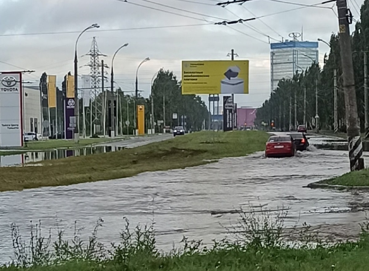 В Тольятти из-за шторма около ста домов остались без электричества