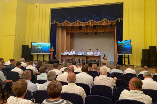 «Мы должны вернуть в оборот земли сельхозназначения, которые не используются и фактически брошены», — Евгений Люлин