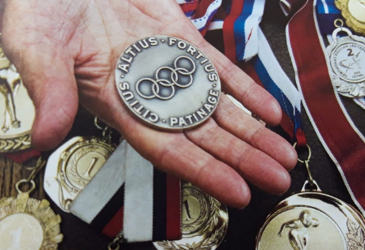 Та самая олимпийская награда горьковской спортсменки, завоёванная в 1960 году в американском Скво-Вэлли