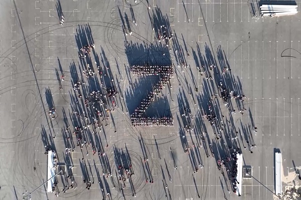 Более тысячи нижегородцев выстроились в букву Z в поддержку спецоперации