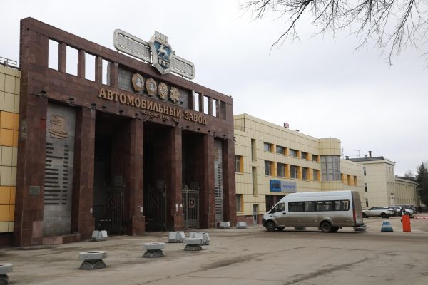 Обязательный масочный режим ввели на Горьковском автомобильном заводе
