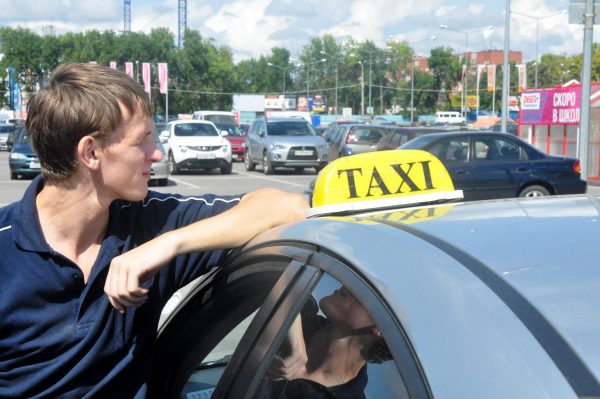 Вместе дешевле! В Нижнем Новгороде теперь можно ездить на такси с попутчиками