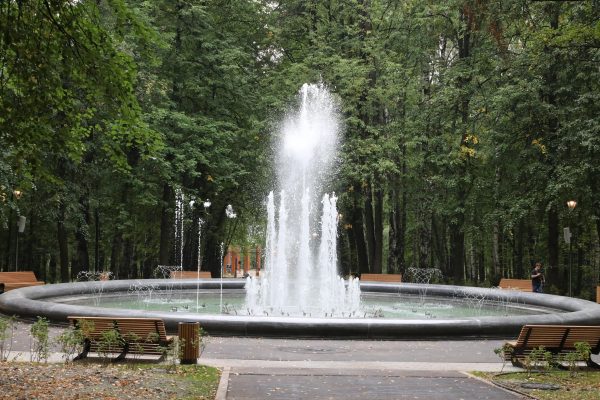 Два фонтана в парке «Швейцария» отключили в день ВДВ 2 августа